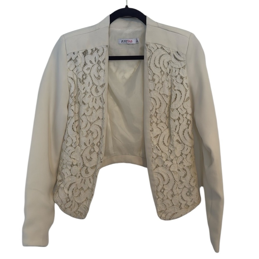 🌻 JustFab Lace Cropped Blazer